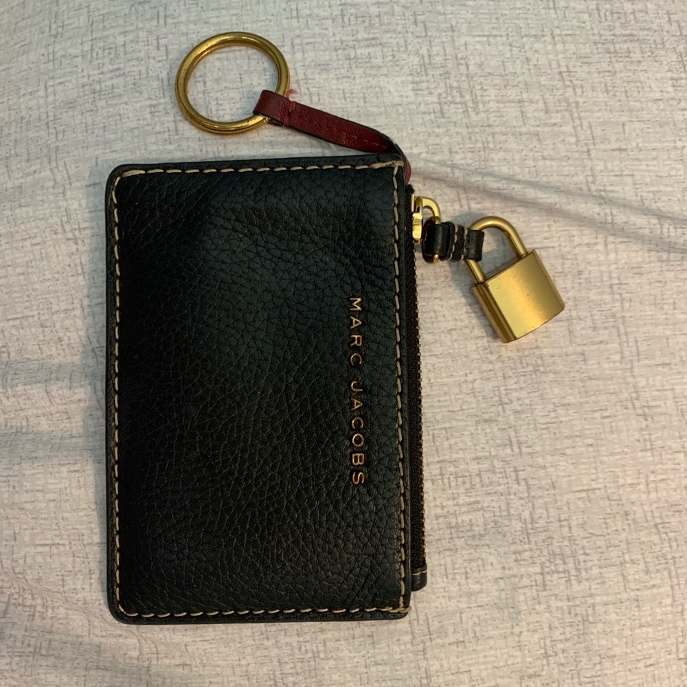 Marc Jacobs Black Leather Key Card Wallet with Gold Hardware and Burgundy Pull